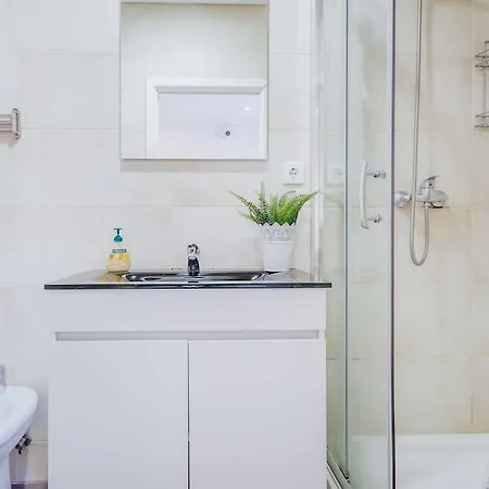 アパート 2bed In Central *