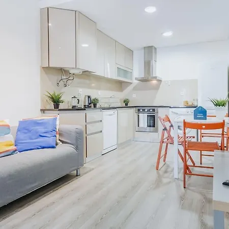 アパート 2bed In Central *